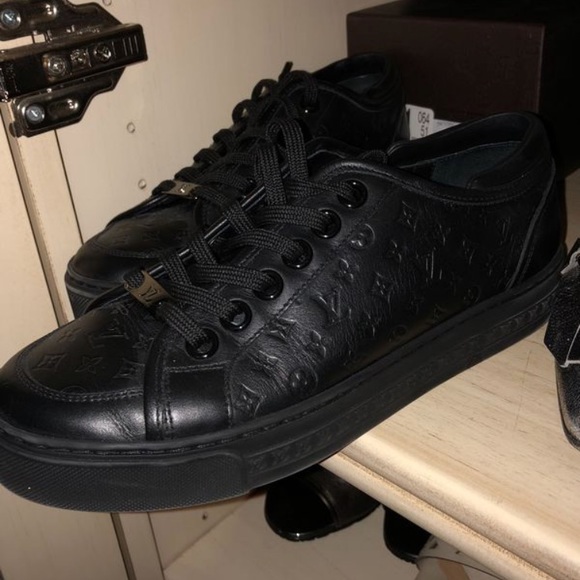 Louis Vuitton sneakers - Picture 1 of 1